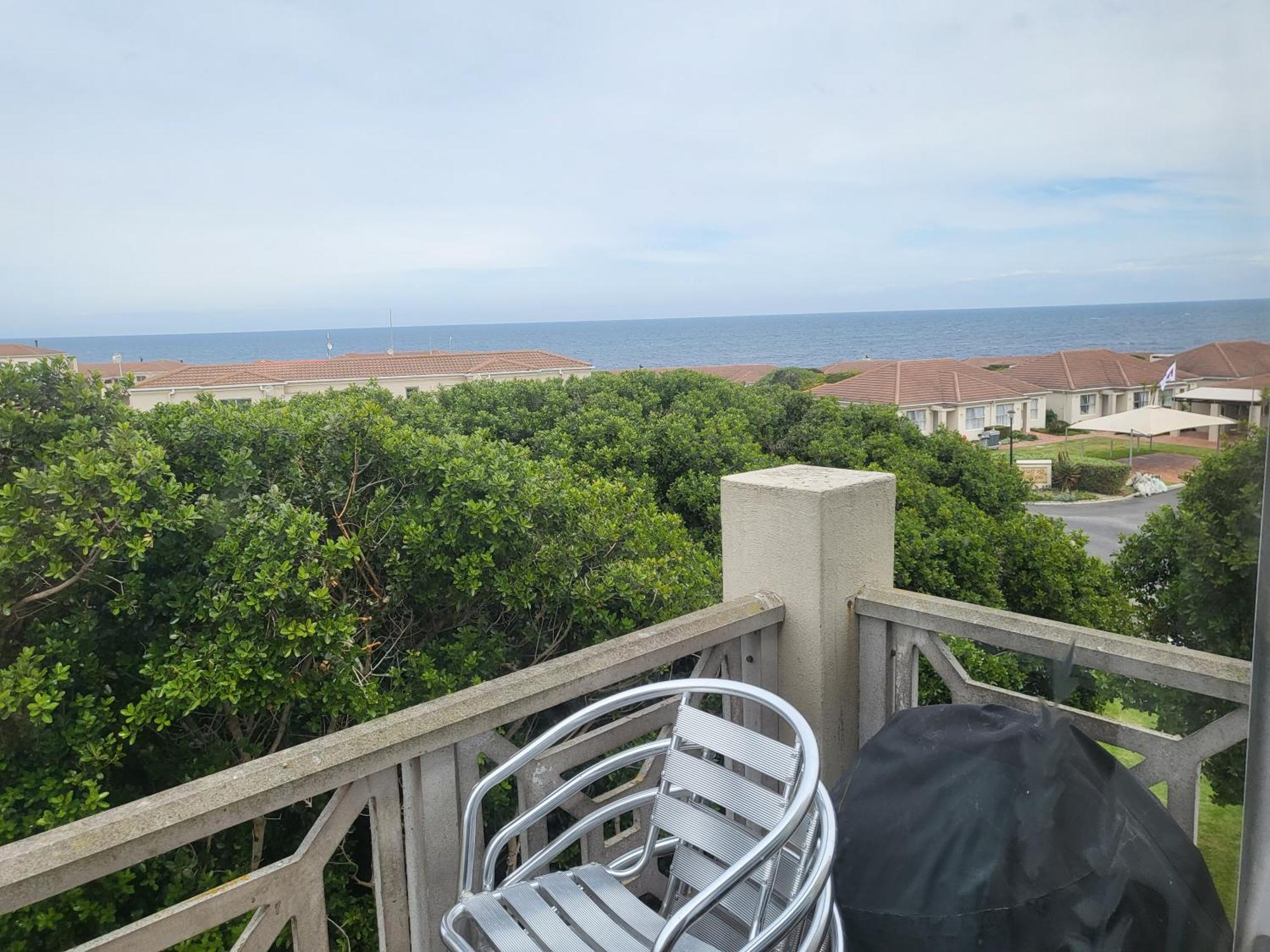 Hermanus Beach Club Room photo